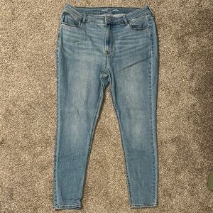 Old Navy Light Blue Women's Super Skinny Jeans- Stretchy!